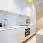 Classy 2 Bedroom - G03 아파트 파리
