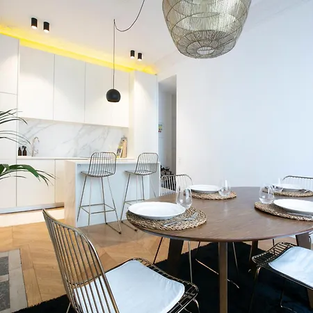 Classy 2 Bedroom - G03