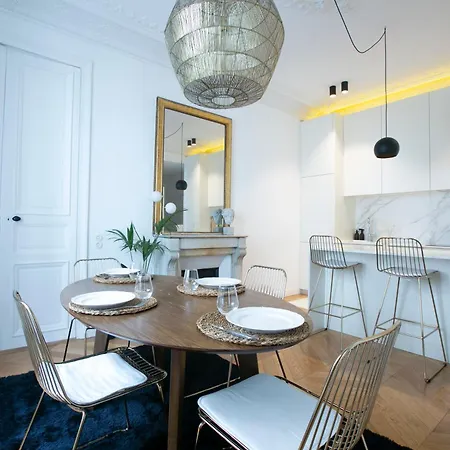 Apartment Classy 2 Bedroom - G03